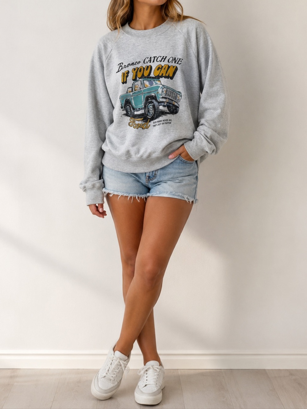 RE/DONE Vintage Style graphic sweatshirt with Ford Bronco in gray heather